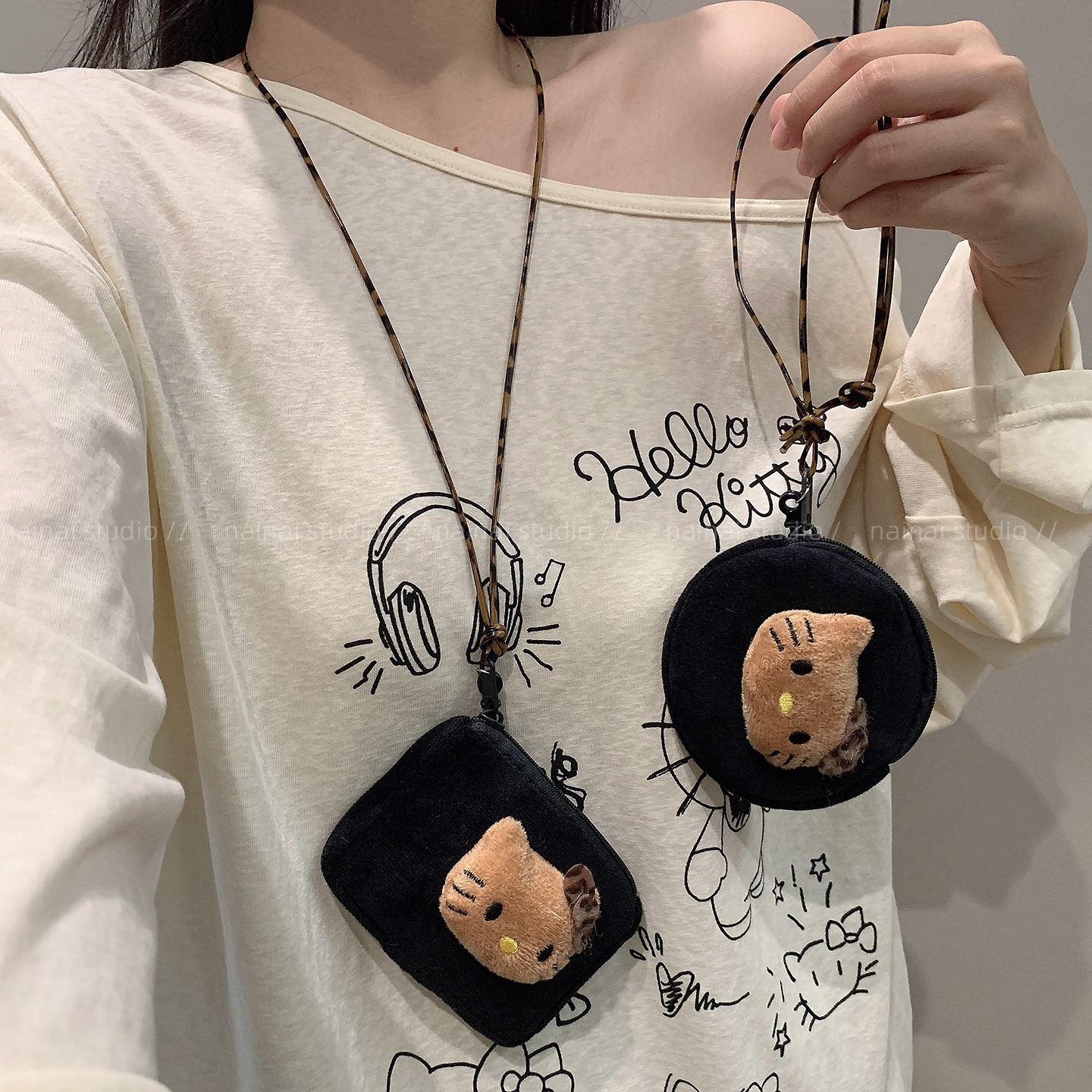 Kitty包包挂脖项链~豹纹丝绒黑皮KT猫咪耳机包零钱包毛衣链配饰女