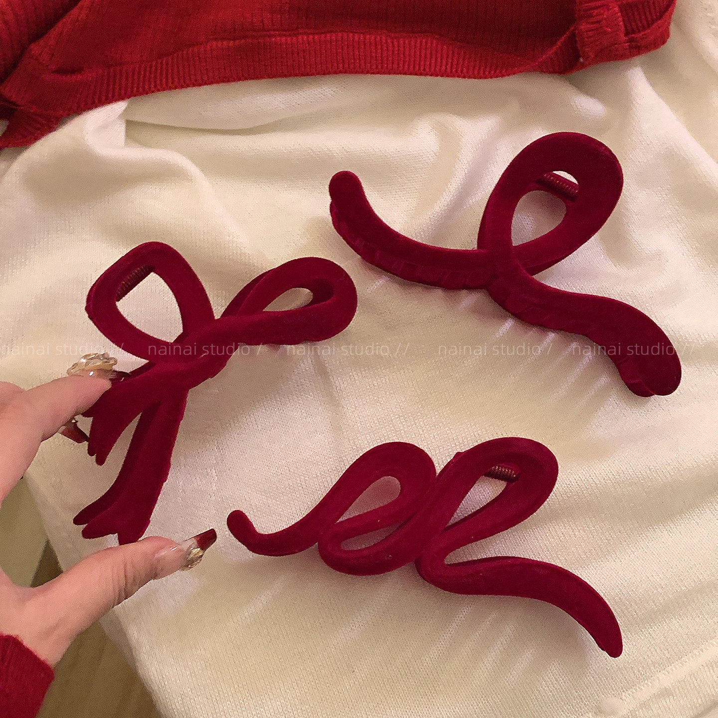 红色植绒抓夹~圣诞节2025秋冬新款大号后脑勺盘发鲨鱼夹发夹发饰