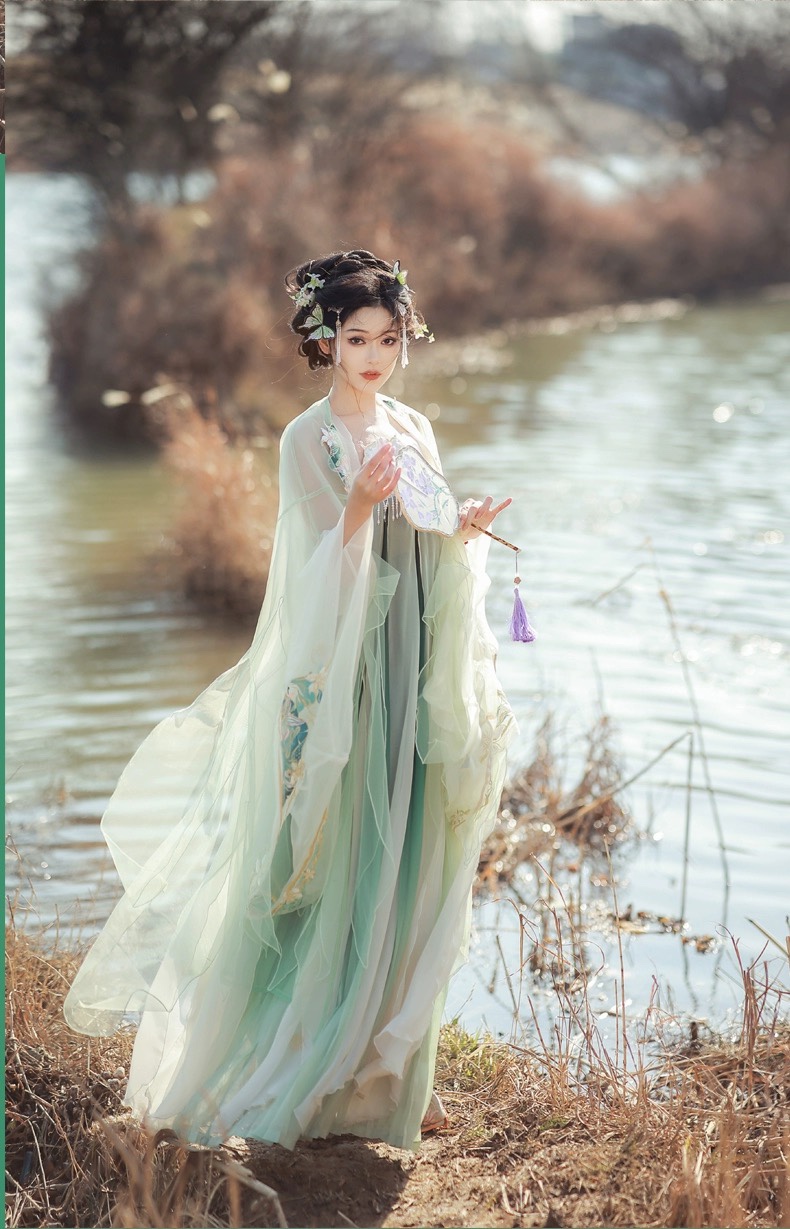 宴山亭汉服 荷里香 荷花绣花印花大袖衫齐胸吊带裙 仙女风现货