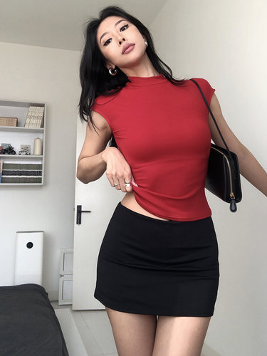 欧美辣妹运动A字包臀短裙防走光
