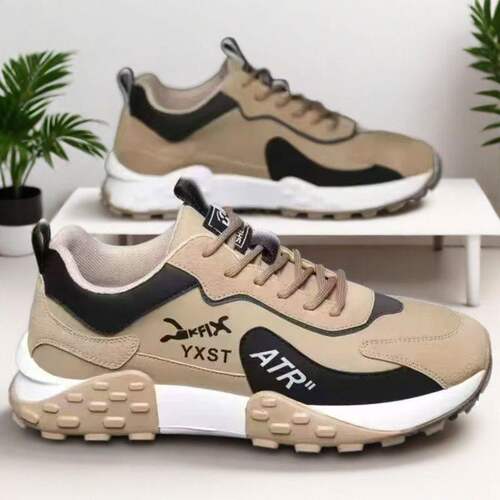 断码新款皮面休闲防水耐磨潮鞋运动鞋软底运动鞋男鞋时尚鞋