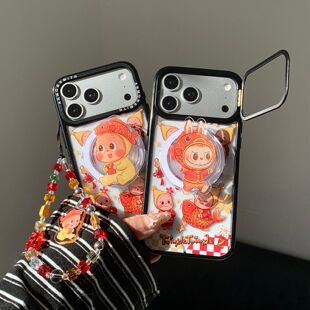 新年款招福卡通锦鲤星星人magsafe磁吸适用iphone17promax手机壳苹果16金属镜框支架14pro链条13防摔保护套15