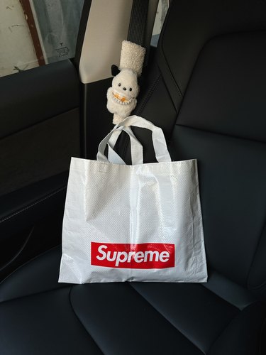 SUPREME编制购物袋礼盒包装服务