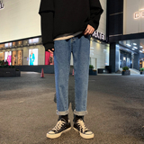 深蓝色