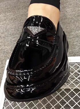 秋季时尚广州新款真皮漆皮一脚蹬圆头厚底时尚潮流行休闲时尚男鞋