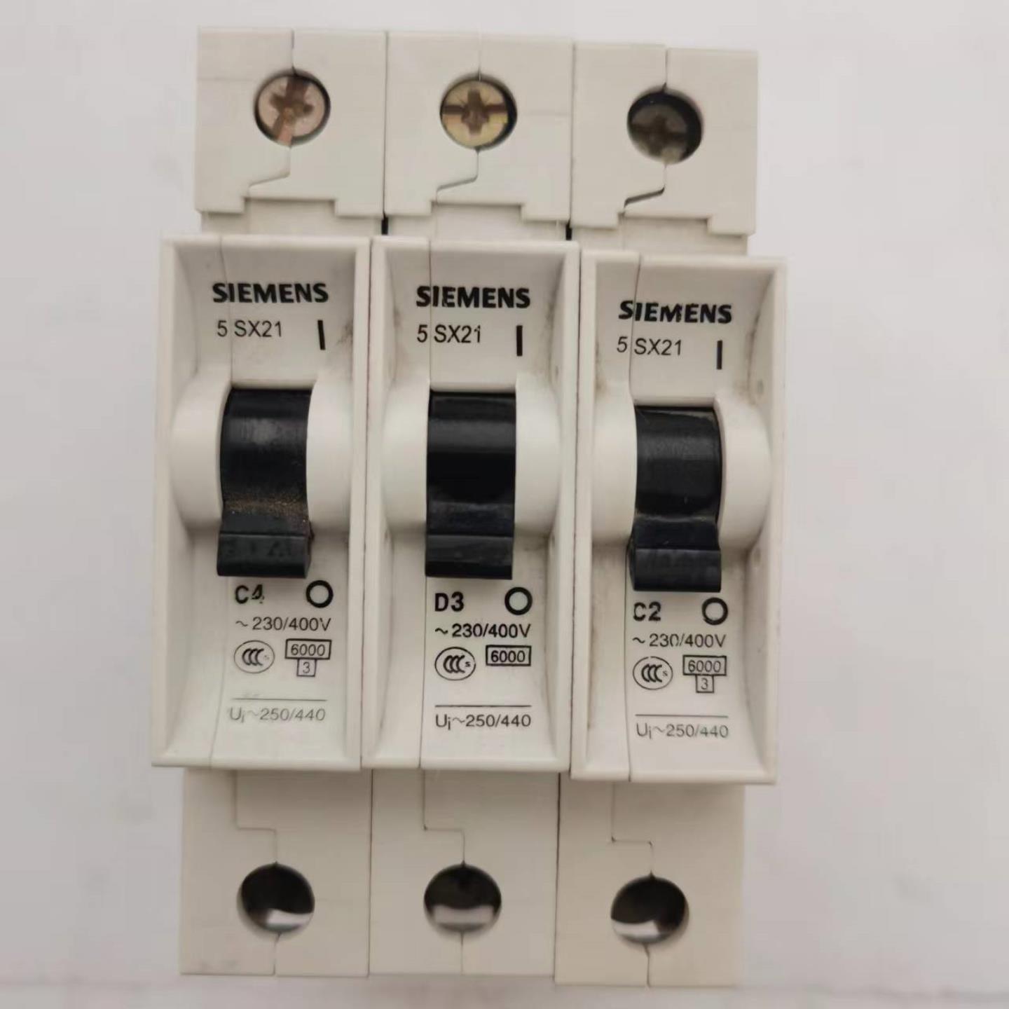 正品西门子5SX2102-5SX2104-7CC断路器5SX21 C05空开5SX2103询价