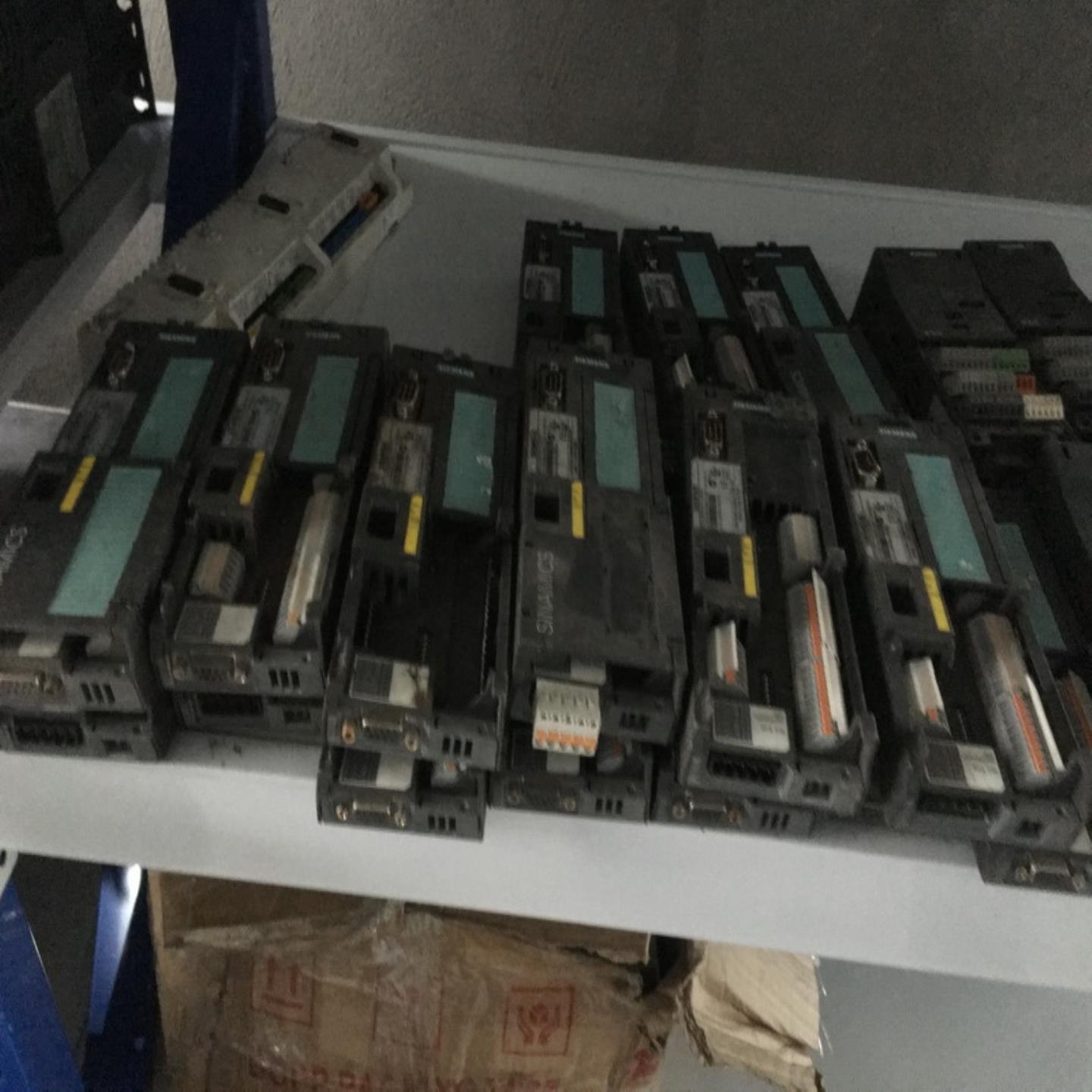 西门子IO板 CU240B-2 6SL3244-0BB00-1BA1询价