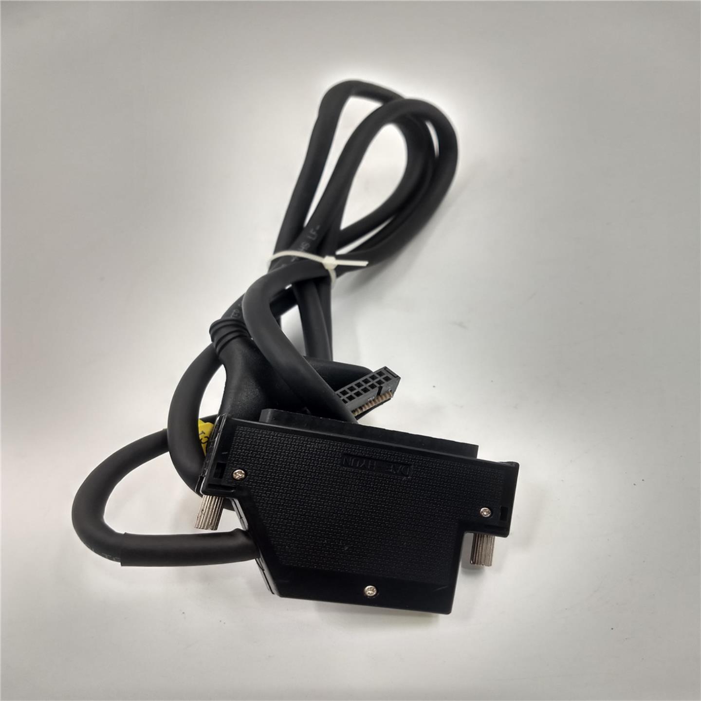 CIJ-RC4-OM-15  DAE-HYUN 伺服连接线 15米 实拍询价