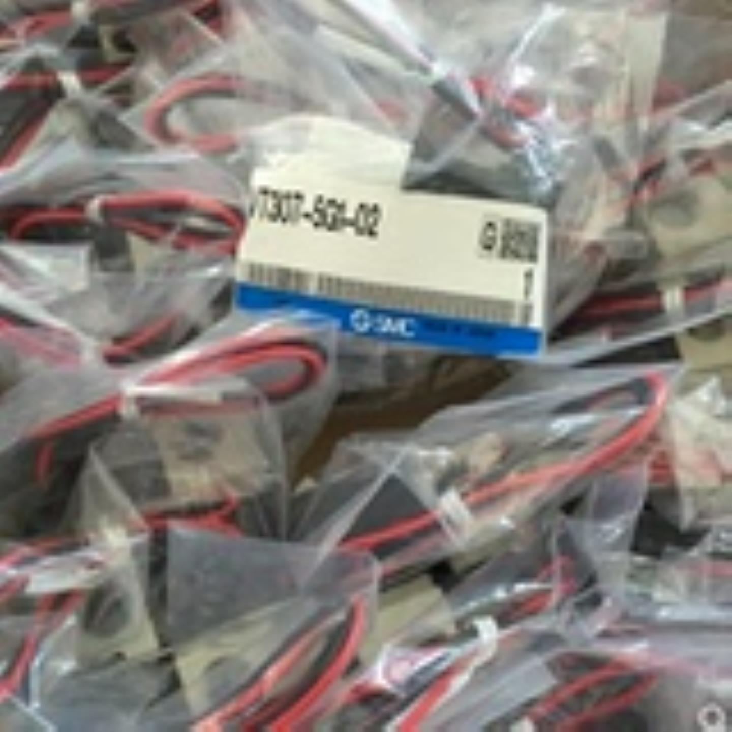 SMC  VT307-5G1-01   VT307-5D1-02F    VT307K-5D1-01询价