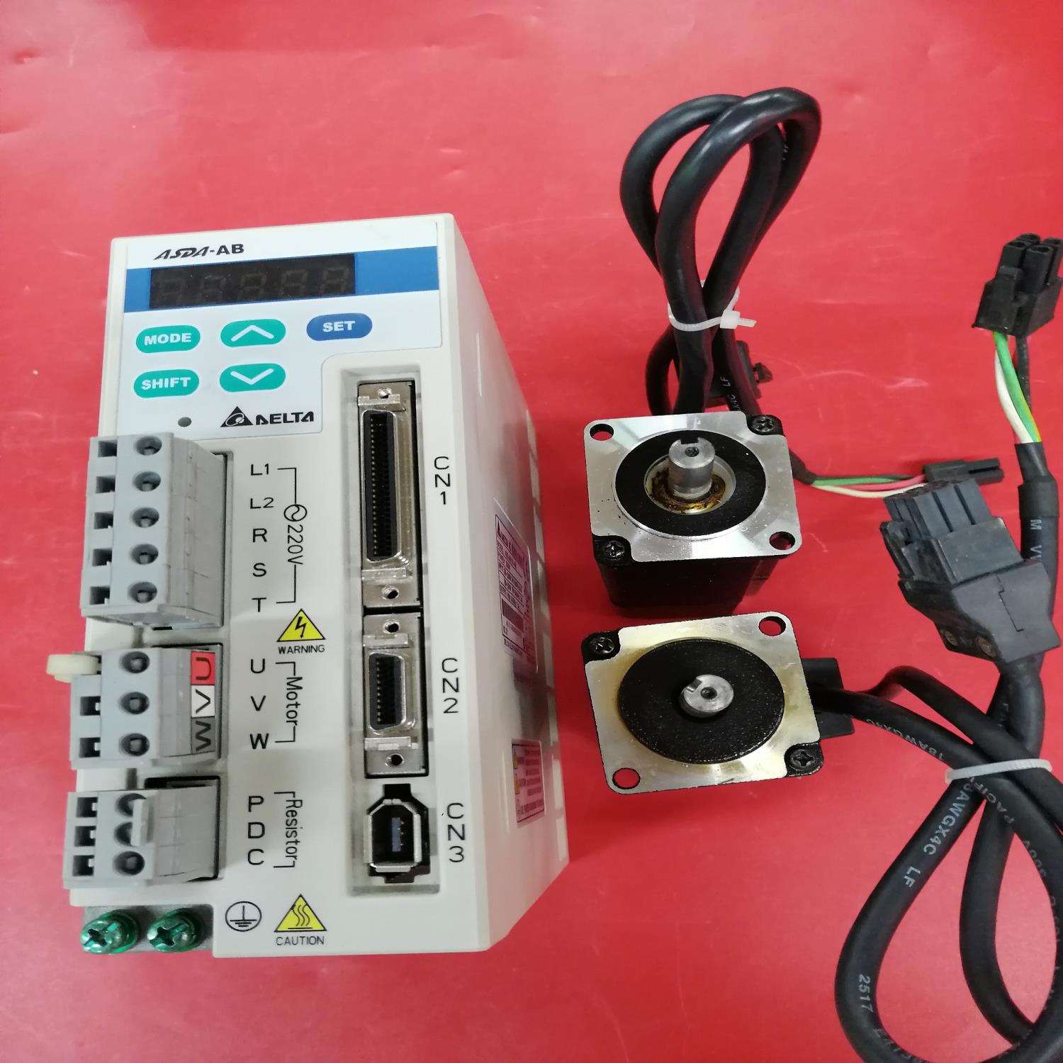 二手拆机伺服电机驱动器ASD-A0121-AB+ECMA-C30401ES成色漂亮询价