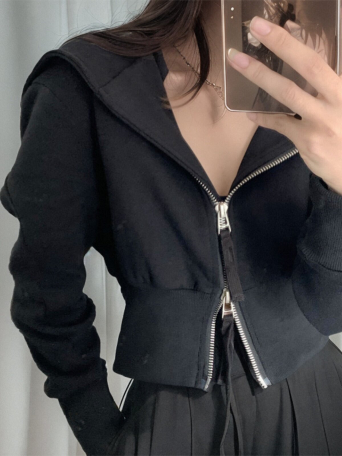高端黑色连帽短款卫衣外套女秋冬小个子新款加绒加厚双拉链开衫潮