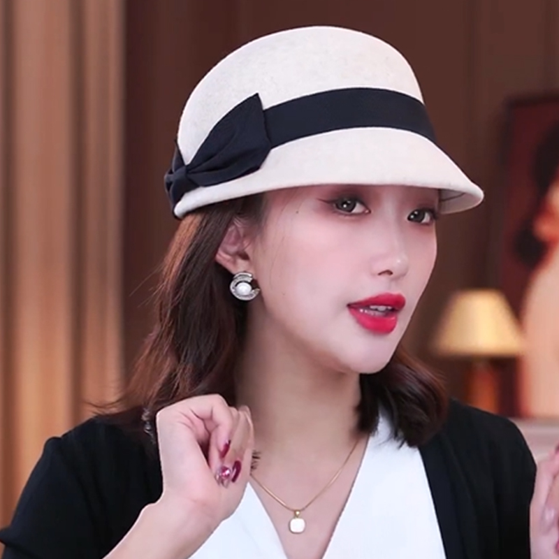 秋冬款毛呢马术帽女鸭舌帽保暖减龄显脸小2025新款时尚潮流帽子女