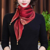 新款 亮丝磁吸扣丝巾女保暖护颈椎围脖洋气秋冬季 方巾围巾三角巾女