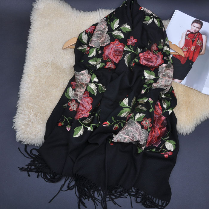 绣花纯羊毛婚庆礼服黑色围巾披肩