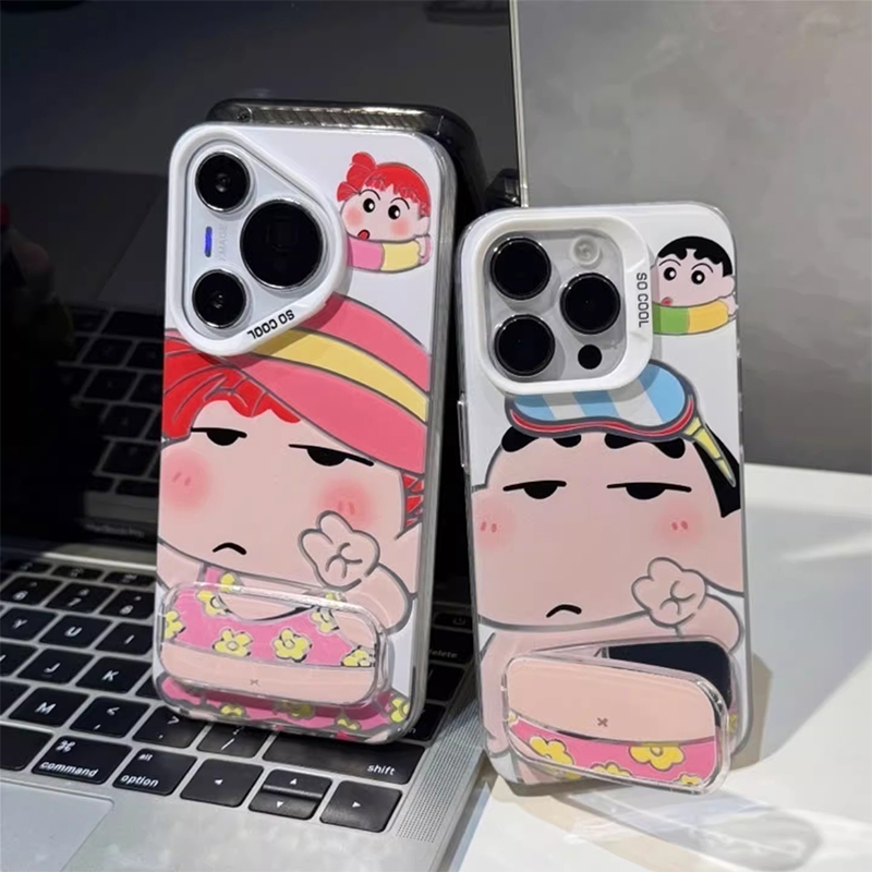 情侣比耶泳裤小新妮妮适用苹果16Pro手机壳iPhone15max小米13华为mate70pura80k60opporeno14nova12荣耀x200