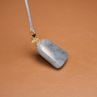 秋会长的和田玉新疆天然青花籽料平安无事牌挂件吊坠山水牌22K金