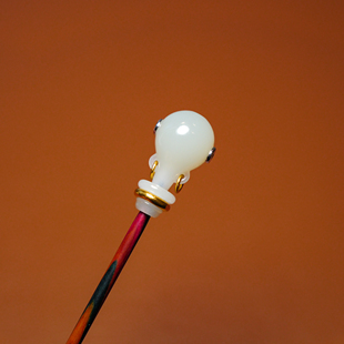 秋会长的和田玉新疆天然青白玉籽料NGTC国检大证三通宝瓶挂件足金