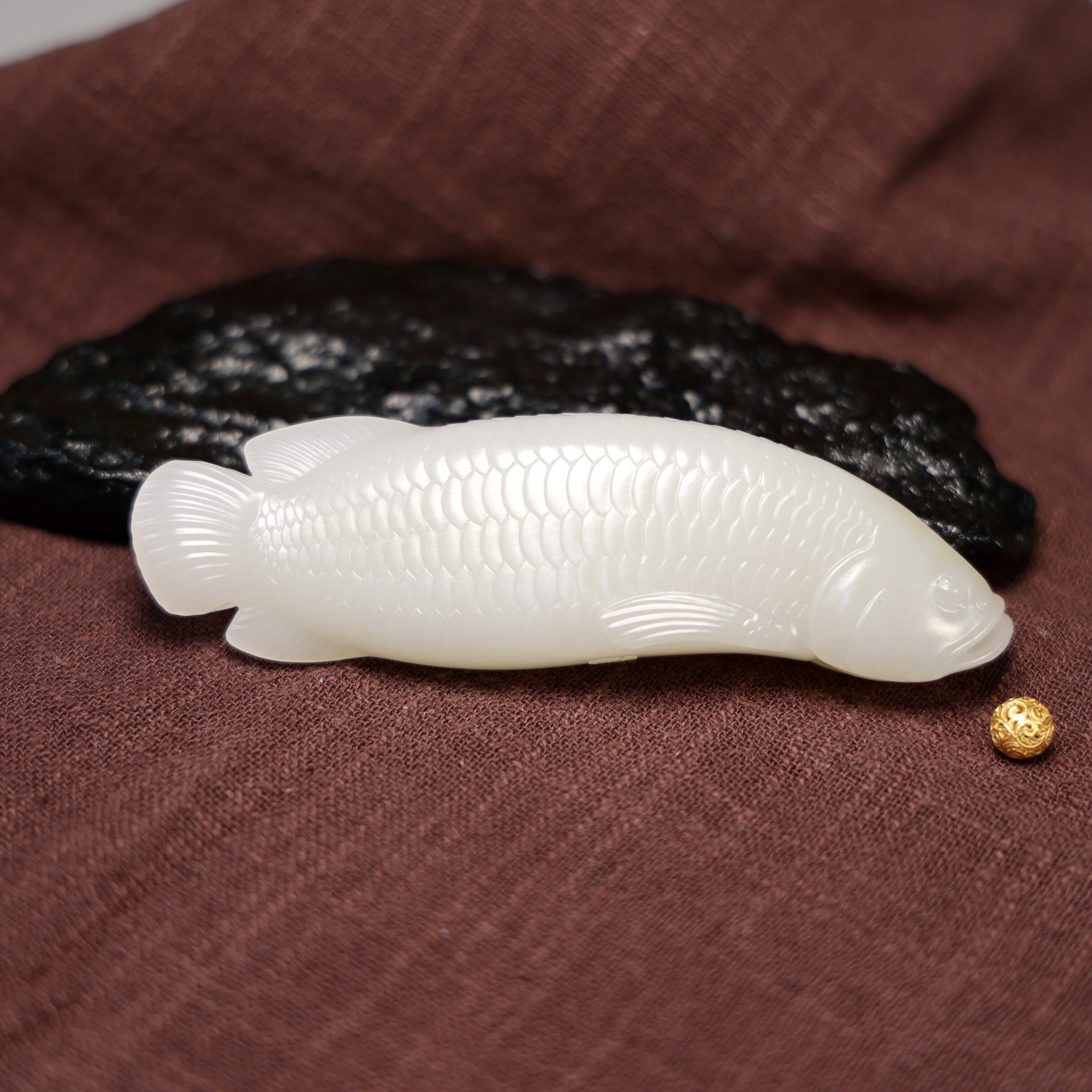 秋会长的新疆天然和田玉白玉籽料金龙鱼挂件吊坠手把件76克