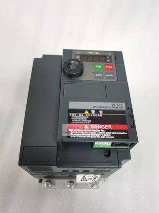 VFS15-4150PL通用型VFS15 15KW 380V正品全新原装东芝变频器