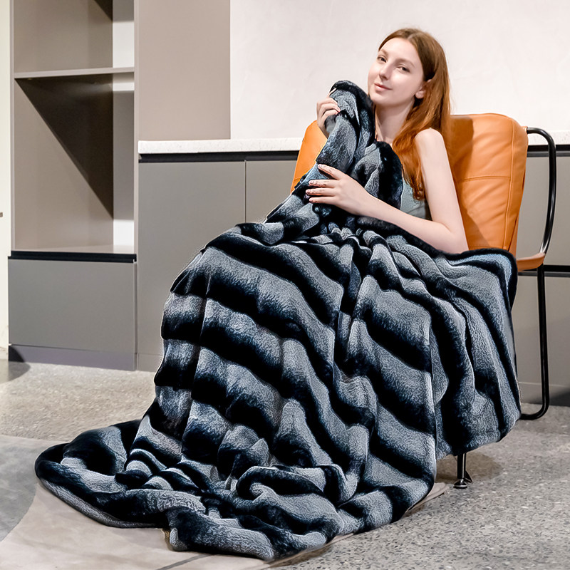 高级轻奢仿皮草毛毯灰黑条纹龙猫ins风春秋款冬季保暖床上沙发毯