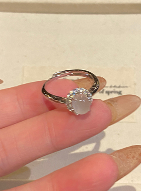 白玉髓鸽子蛋面戒指女轻奢高级感小众设计开口食指戒精致百搭指环