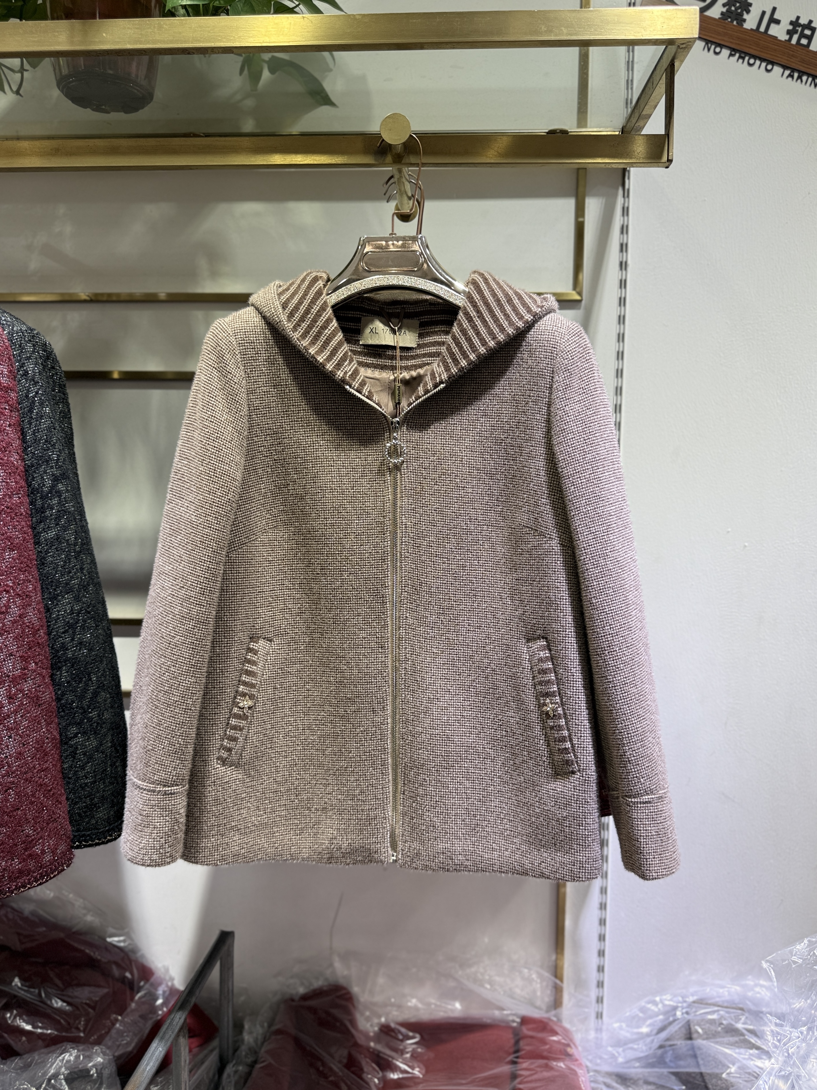 （商场同款专柜发货）大码妈妈秋冬毛呢外套中老年短大衣休闲外套