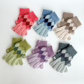 日系撞色格子触屏保暖手套女秋冬季 新款 针织加绒开车骑行森女学生