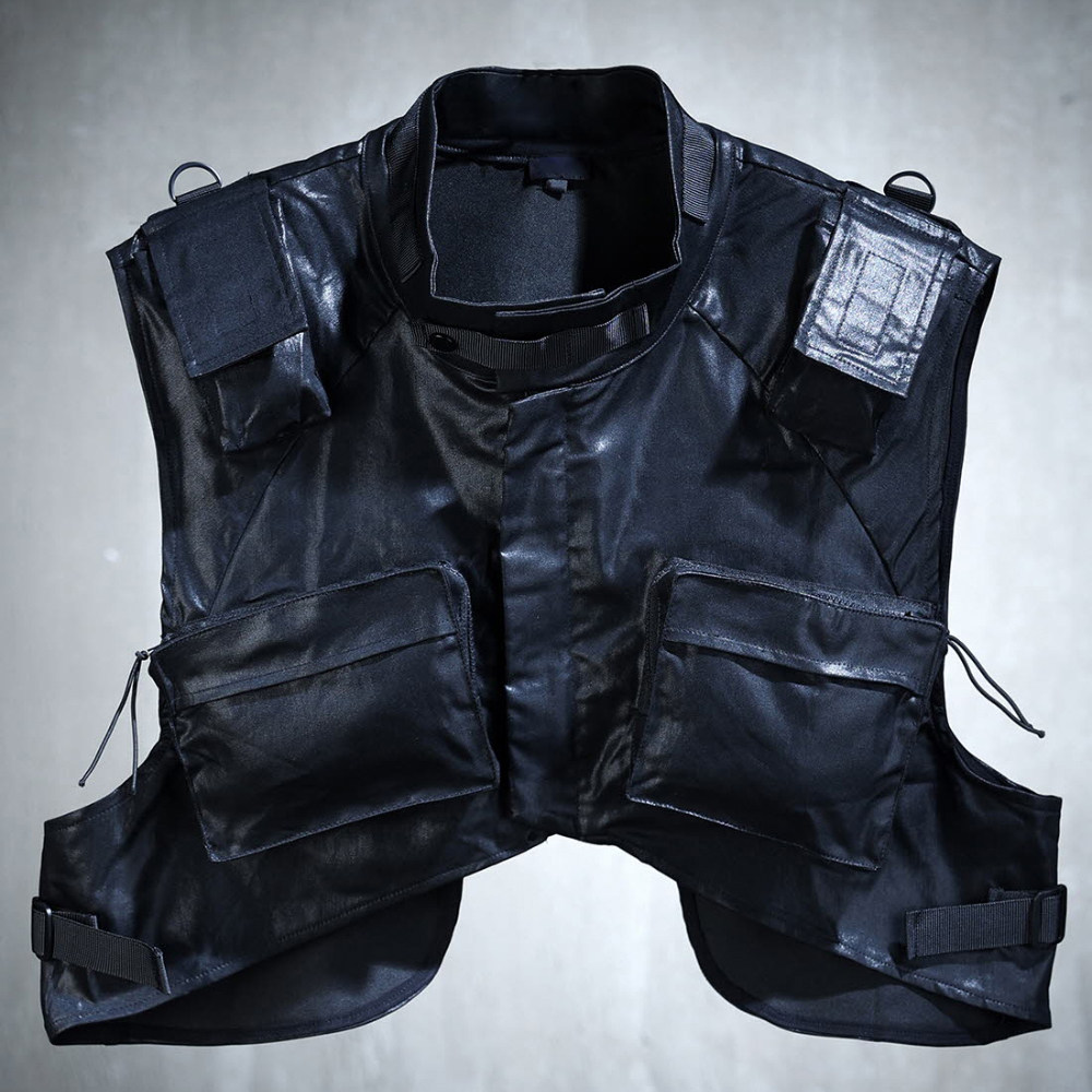 韩国多口袋涂层短款工装战术马甲无袖坎肩外套高街户外旅游背心男