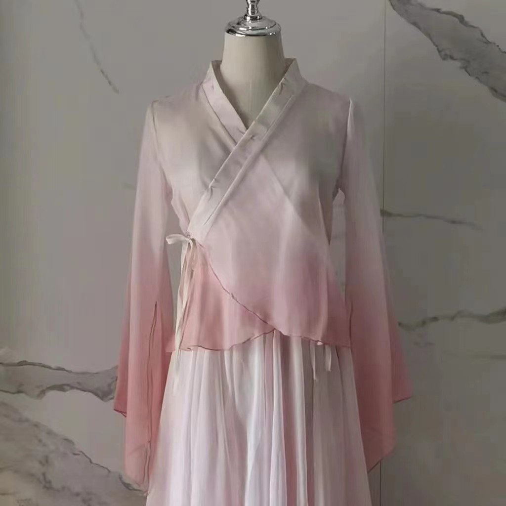 新款古典舞纱衣女渐变色飘逸汉唐舞蹈练功服上衣中国舞剧目演出服