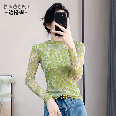 气质印花网纱打底衫女