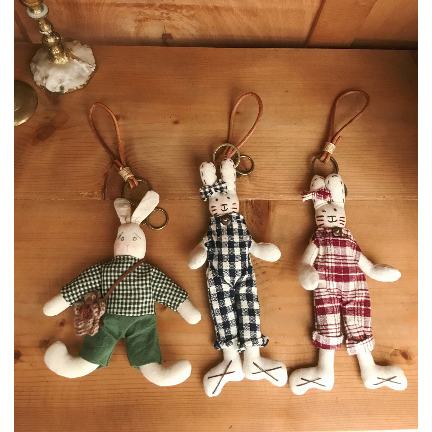 精分 不会长大的童话 复古手工棉布兔娃牛皮铜扣挂环玩偶包包挂饰