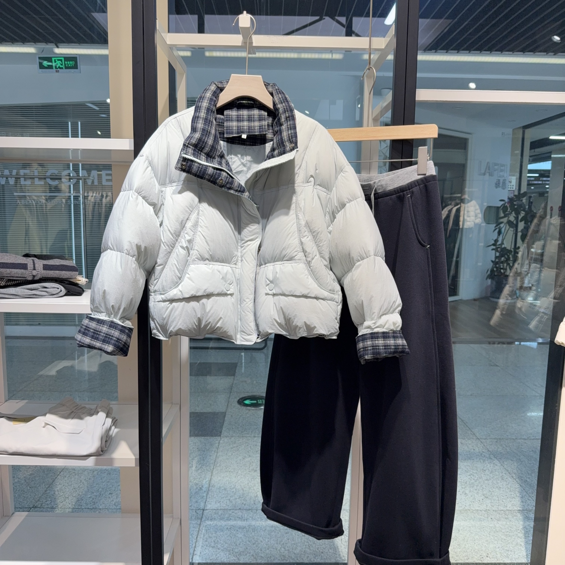 格子领撞色短款羽绒服90白鸭绒2025冬装韩系休闲保暖外套小个子