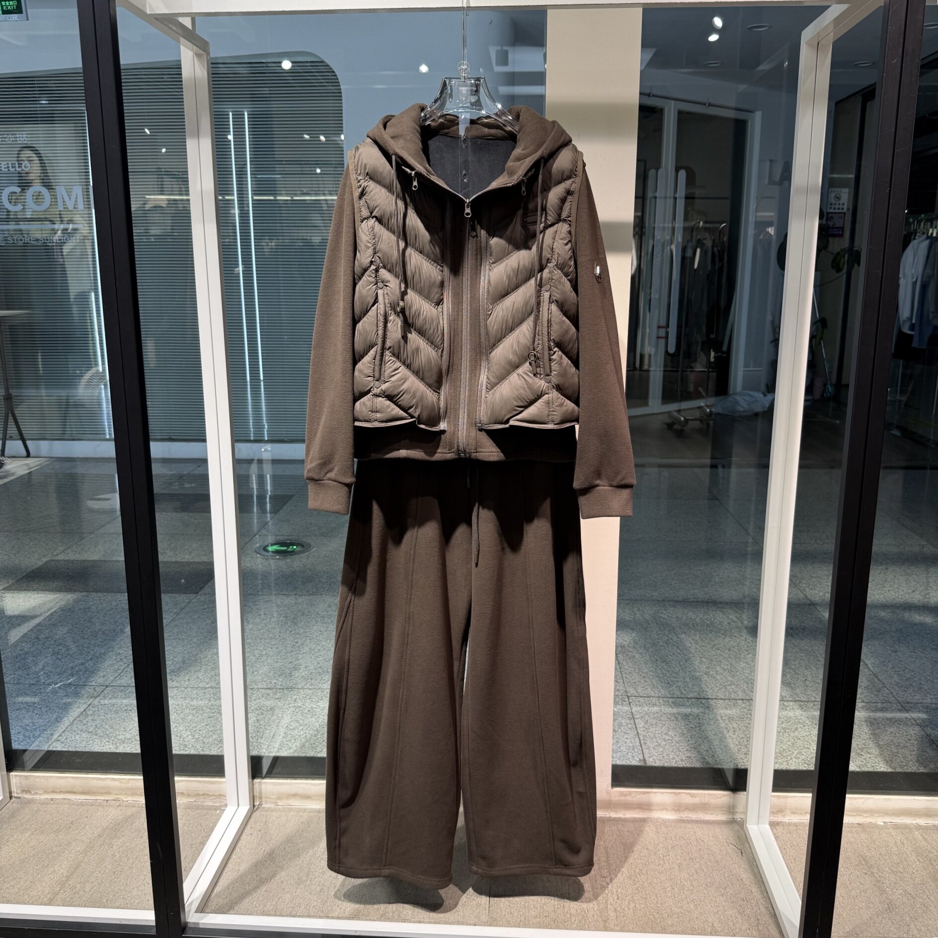 棉马甲卫衣阔腿裤三件套女秋冬连帽时尚套装休闲保暖加绒运动套装
