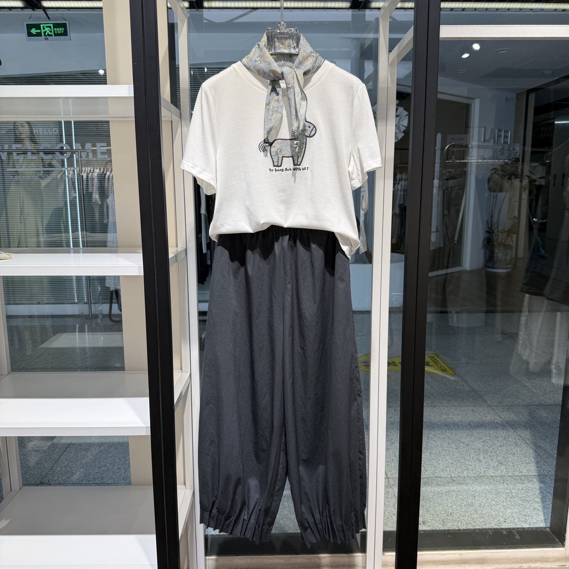 设计感丝巾卡通小马刺绣T恤女2026夏季新款圆领短款通勤百搭上衣