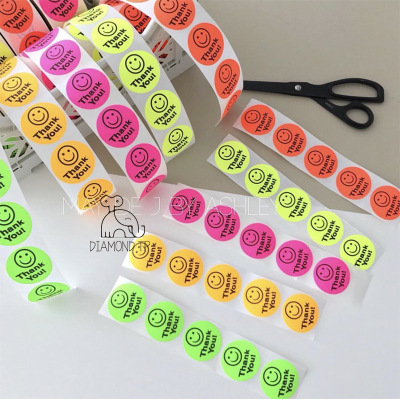 荧光色感谢贴纸微笑封口贴