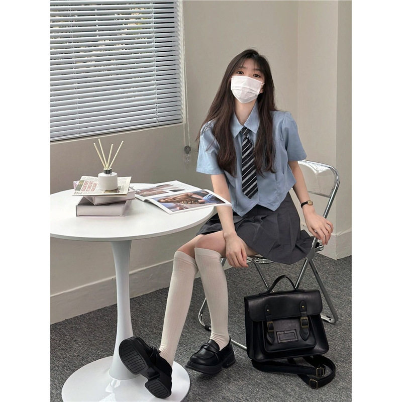 辣妹纯欲修身收腰衬衫jk制服女甜美学院风套装小众设计感短袖上衣