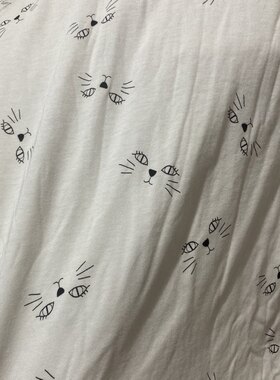 39包邮 1米 纯棉白色猫咪脸 宽度145cm