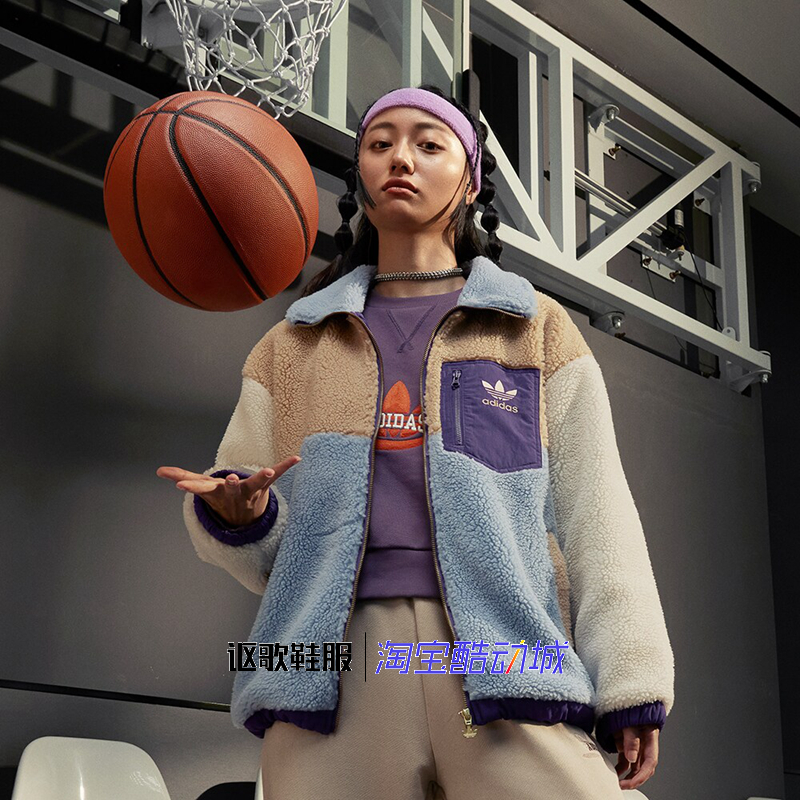 阿迪达斯女子秋季新款多口袋拼色抓绒翻领运动休闲夹克外套IN0987