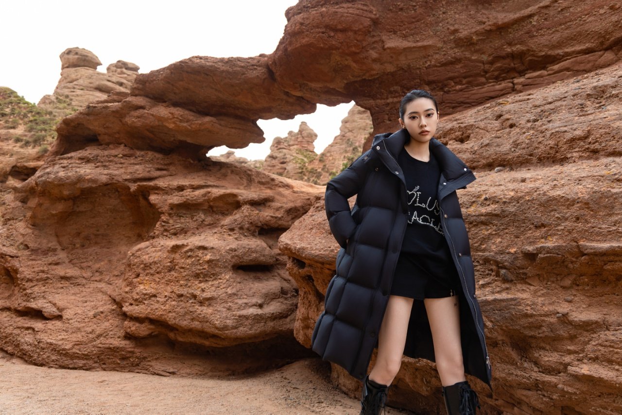 超厚95白鹅绒2025年冬季新羽绒服