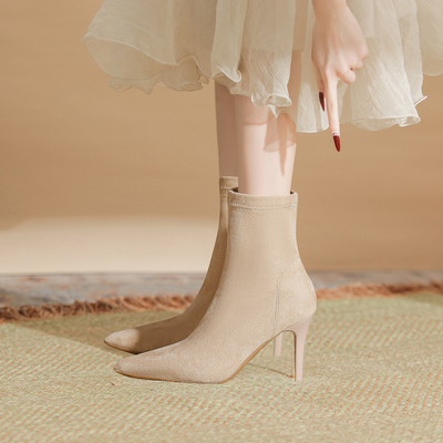 羊猄绒黑色弹力瘦瘦袜靴2025年新款中筒细跟尖头显瘦高跟短靴女子