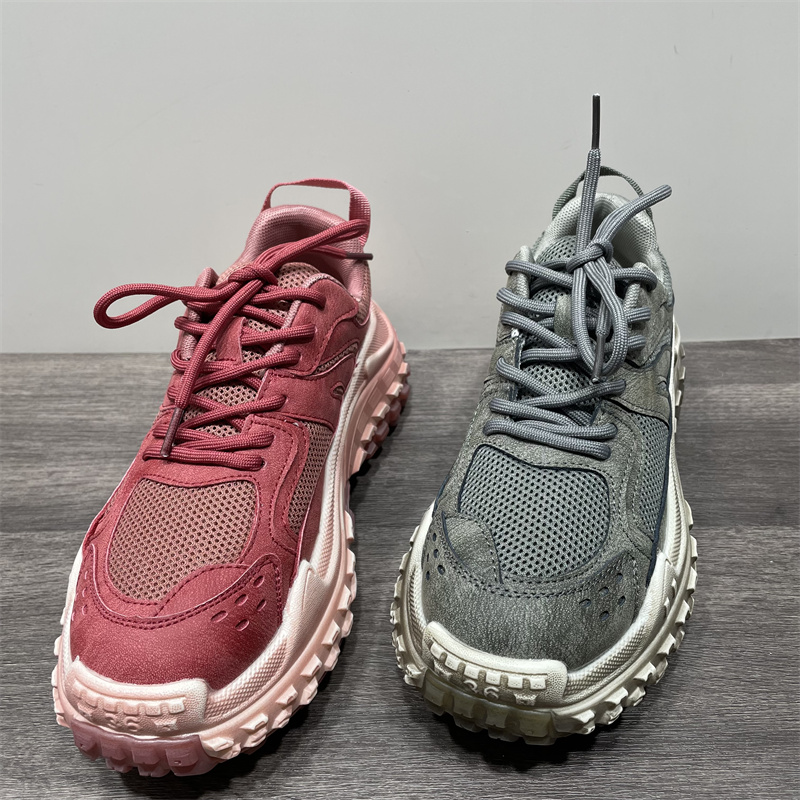 断码处理真皮网面老爹鞋女