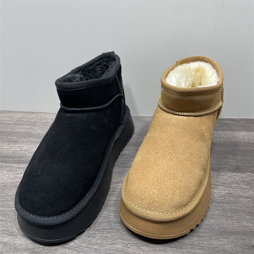 断码处理厚底套筒真皮雪地靴女