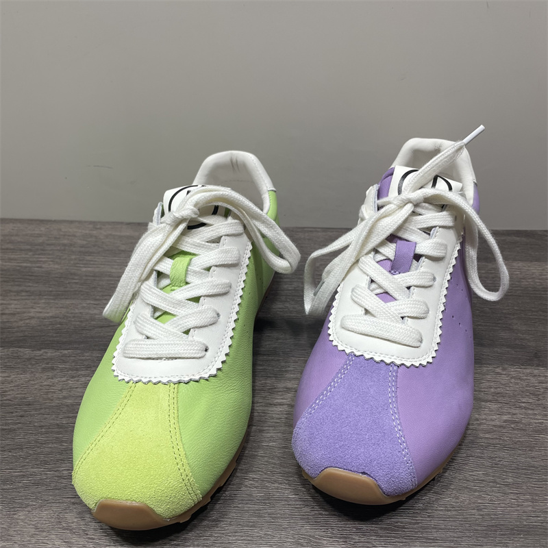 断码处理羊皮复古德训鞋女