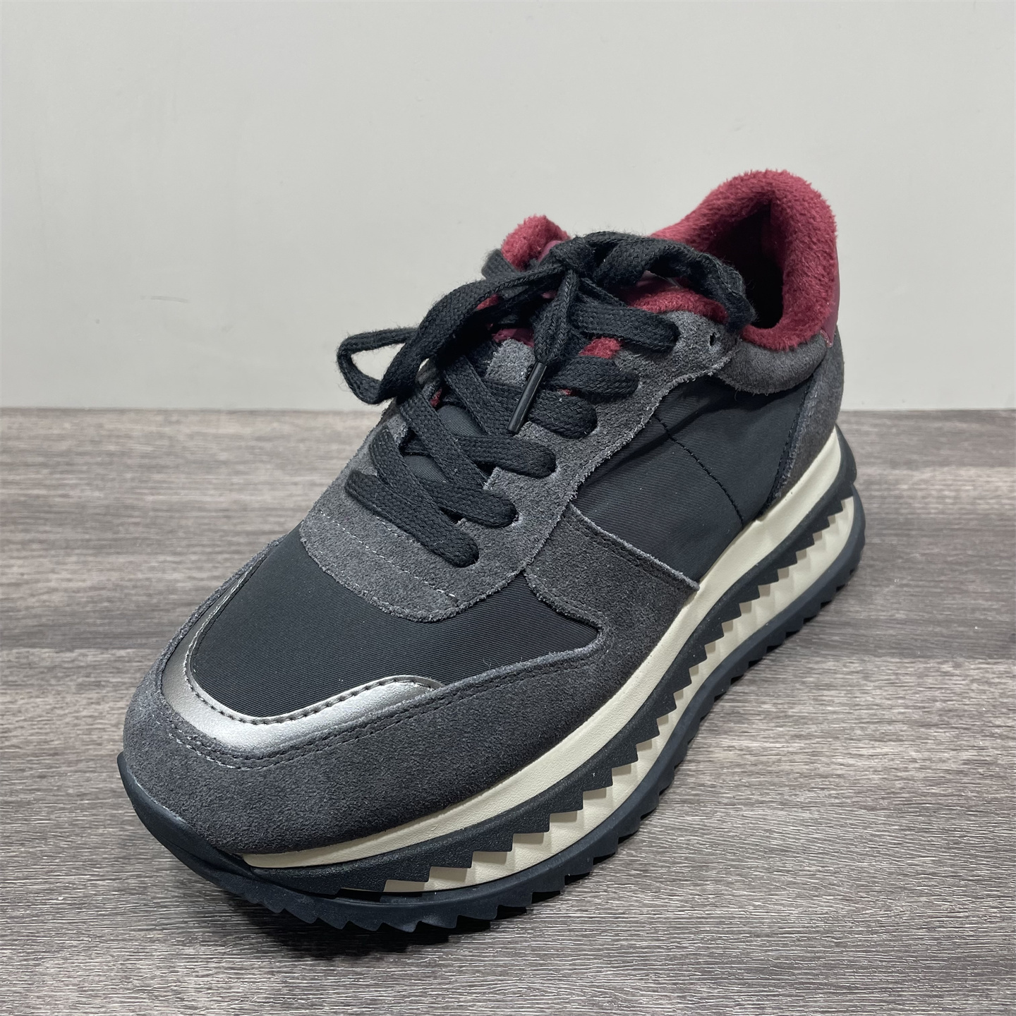 断码处理真皮厚底阿甘鞋冬季