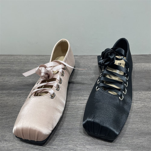交叉绑带方头芭蕾单鞋女