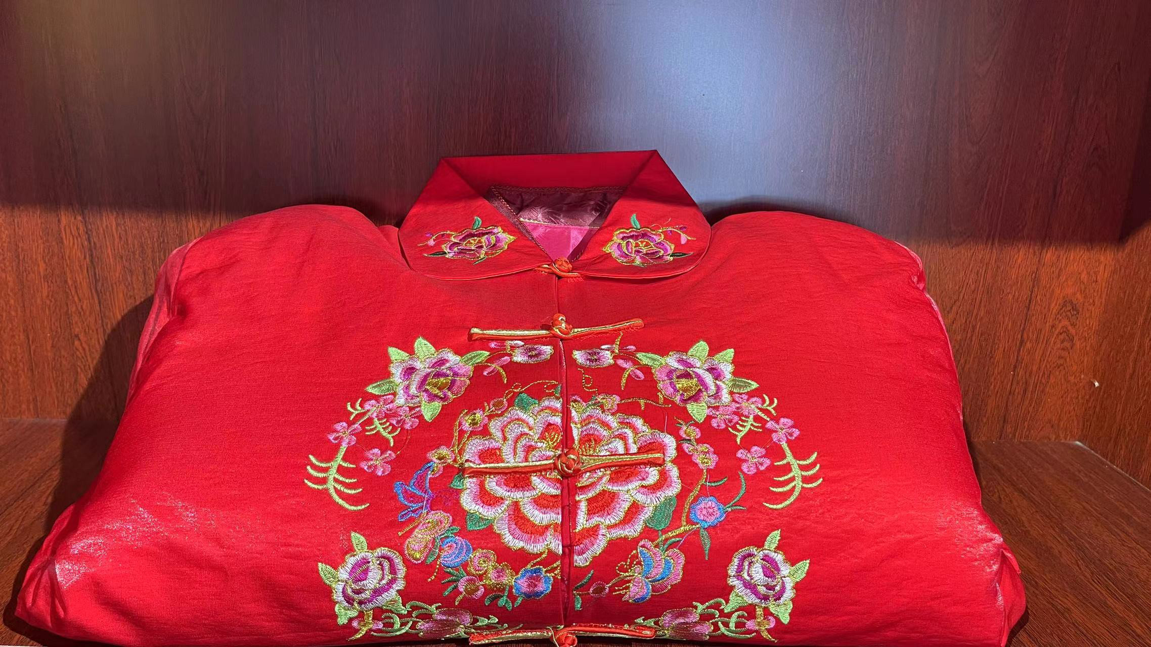 寿衣全套现代装女新唐装七件套老骨灰盒