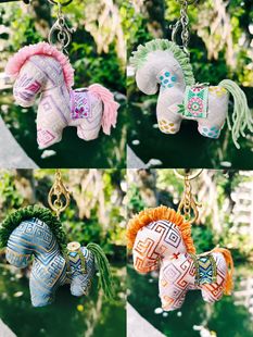 广西非遗壮锦小马钥匙扣2026年本命年吉祥物挂件礼品伴手礼小马