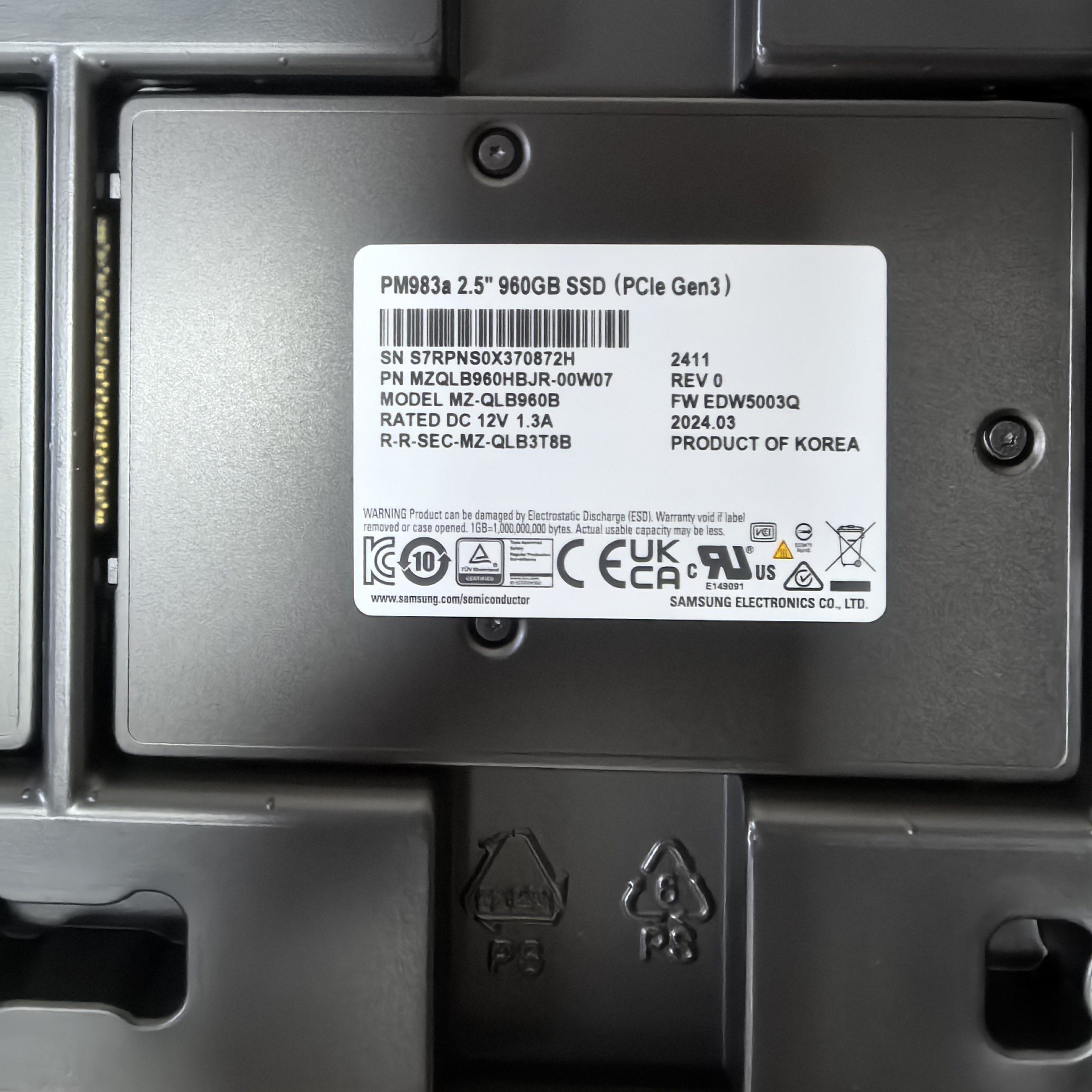 全新原装 PM983A 960G U.2 NVME 台式机服务器企业级SSD固态硬盘
