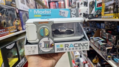 164迷你桌面风暴竞速遥控车rc漂移赛车ae86汽车四驱儿童玩具男孩