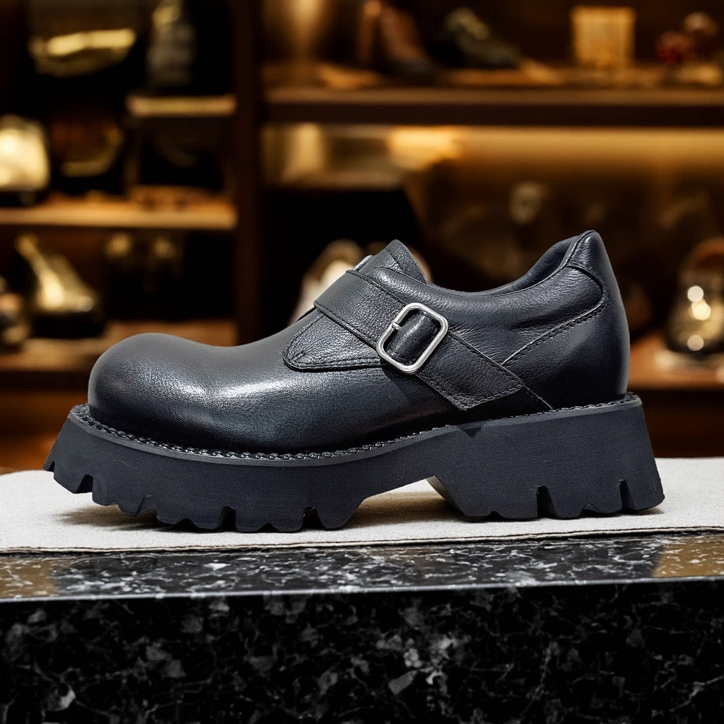 秋冬新款复古擦色厚底增高真皮圆头翘头米奇休闲风大头德比鞋男鞋